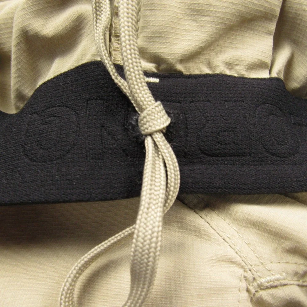 The North Face Shorts Men‎ Large Beige Nylon Outdoor Hiking Zipper Stow Pocket